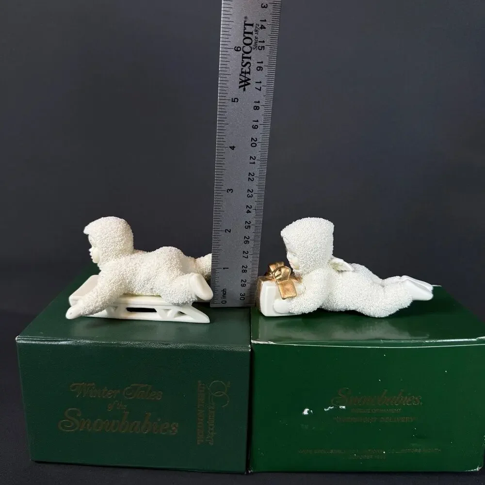 Lot of 2 Department 56 Snowbabies Figurines Sled Gift Winter Tales 759-5 79561